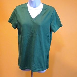 EUC Women's LL Bean Short Sleeved Tshirt 👕 Size Small Army Green